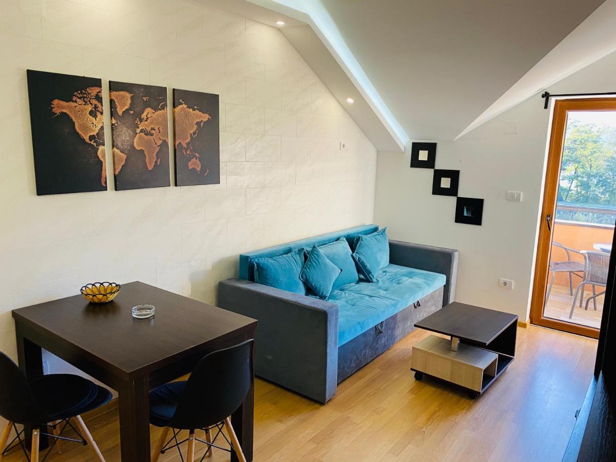 Apartmani Borova 2 Veliko Gradište エクステリア 写真
